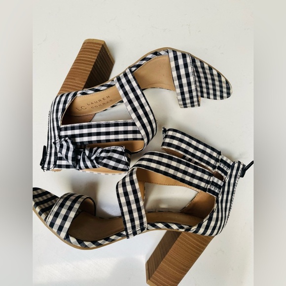 New LC Lauren Conrad Black and White Heeled Sandals - Picture 1 of 8